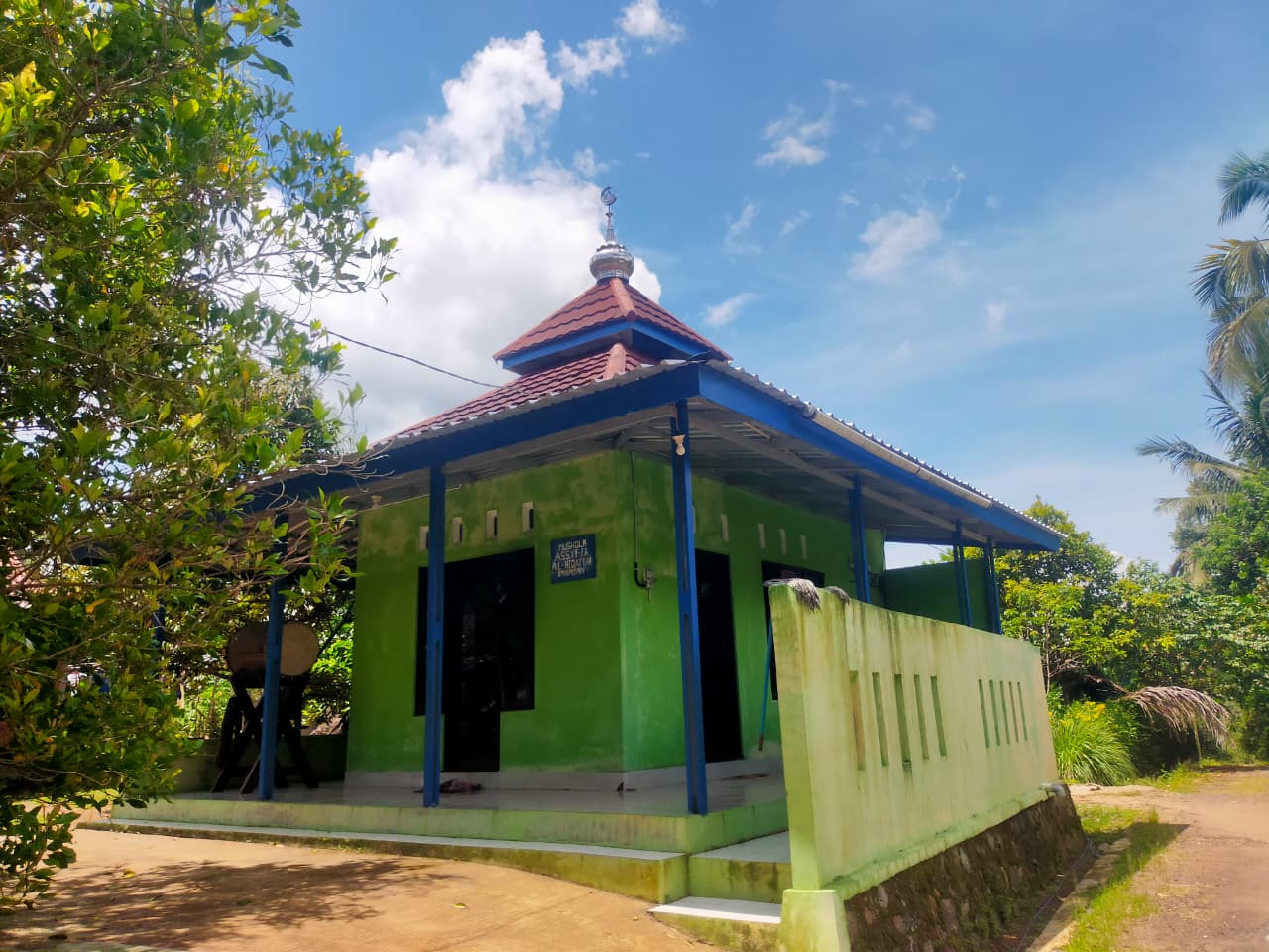 Mushola Banaran: Tempat Berkumpul yang Menyatu dengan Warisan Cilacap